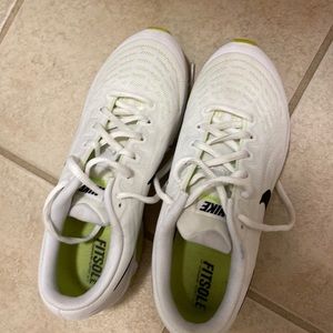White Womens tennis shoes
